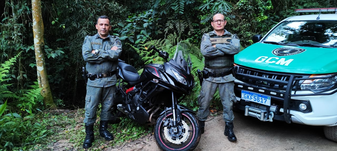 GTM de Barueri recupera moto roubada e detém dois indivíduos