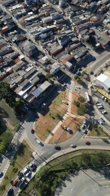 Prefeitura implementa melhorias em rotatória da rua Jamil João Zarif para prevenção de acidentes